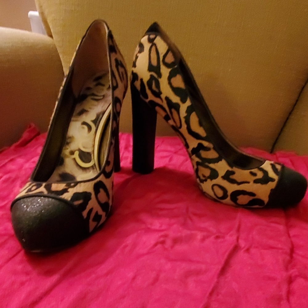 Brand New Sam Edelman Leopard calf hair heels!!